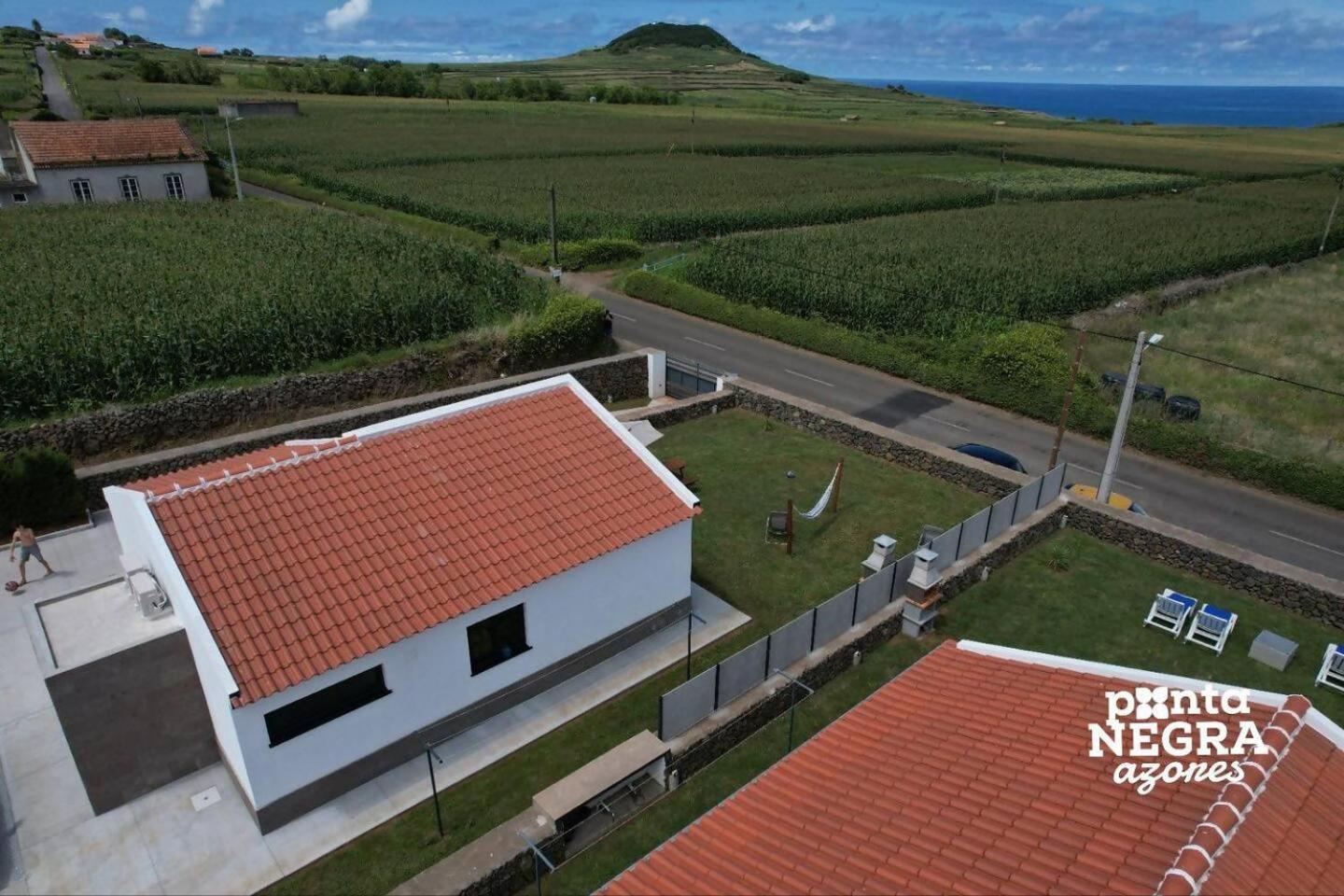 Photography House By Pontanegraazores Altares Buitenkant foto