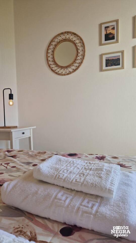 Photography House By Pontanegraazores Altares Buitenkant foto